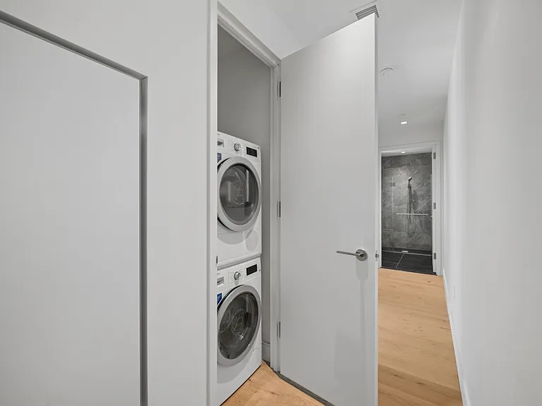 312 W 43rd St #2B — Photo 11
