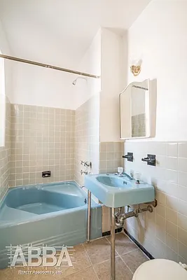 Rented by Abba Realty Associates INC | media 33