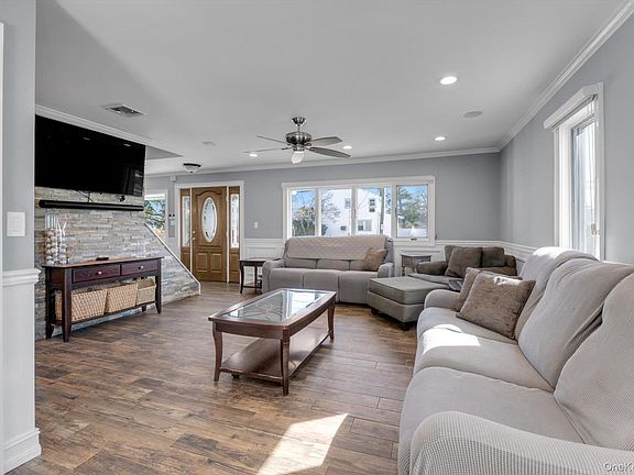 2nd image of 1160 Bellmore Road