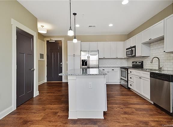 4th image of 829 Terrace Park APT 405