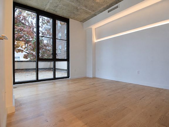 2nd image of 640 W 238th St #2L