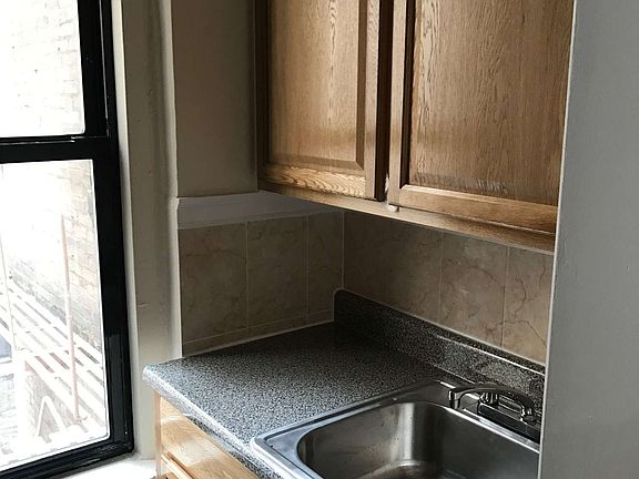 3rd image of 101 Sherman Ave APT 3B