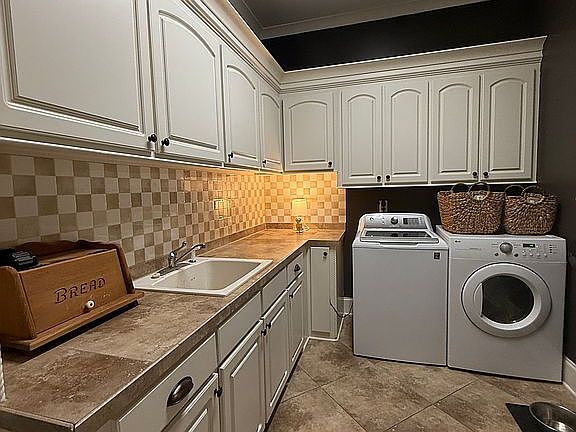 5th image of 109 Hackberry Dr