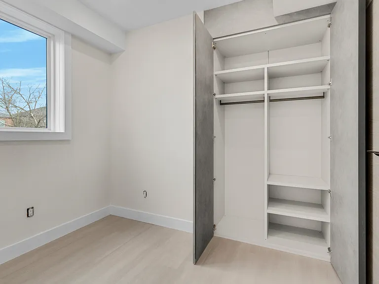 625 Harvie Ave #1 — Photo 14