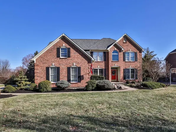 8554 Matthes Dr, West Chester, OH 45069