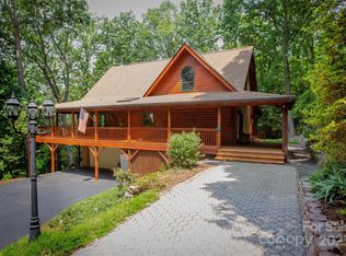62 Roseanne Ln, Fairview, NC 28730
