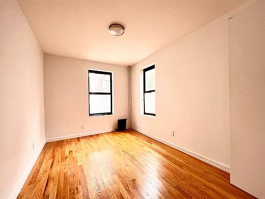 Rented by Bruma Realty LLC | media 2