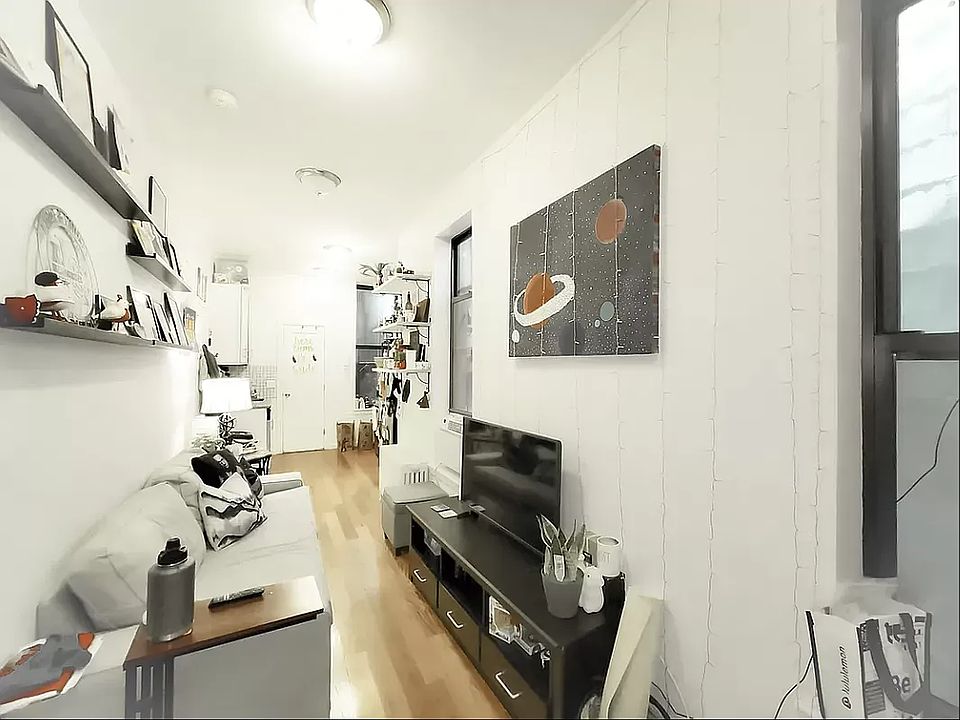 1st image of 364 3rd Ave APT 22