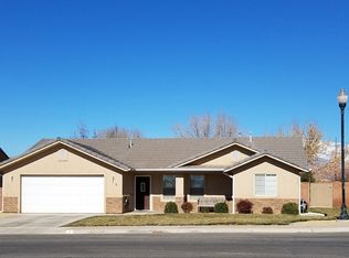 3 E Orchard Ln, Washington, UT 84780