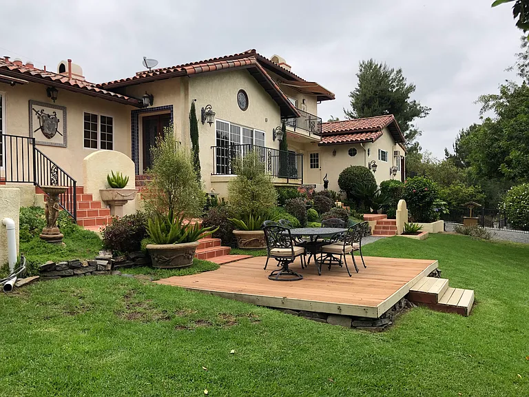 725 Hamilton Ln — Photo 26