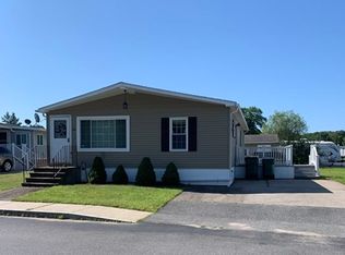 10 Queens Rd, Attleboro, MA 02703