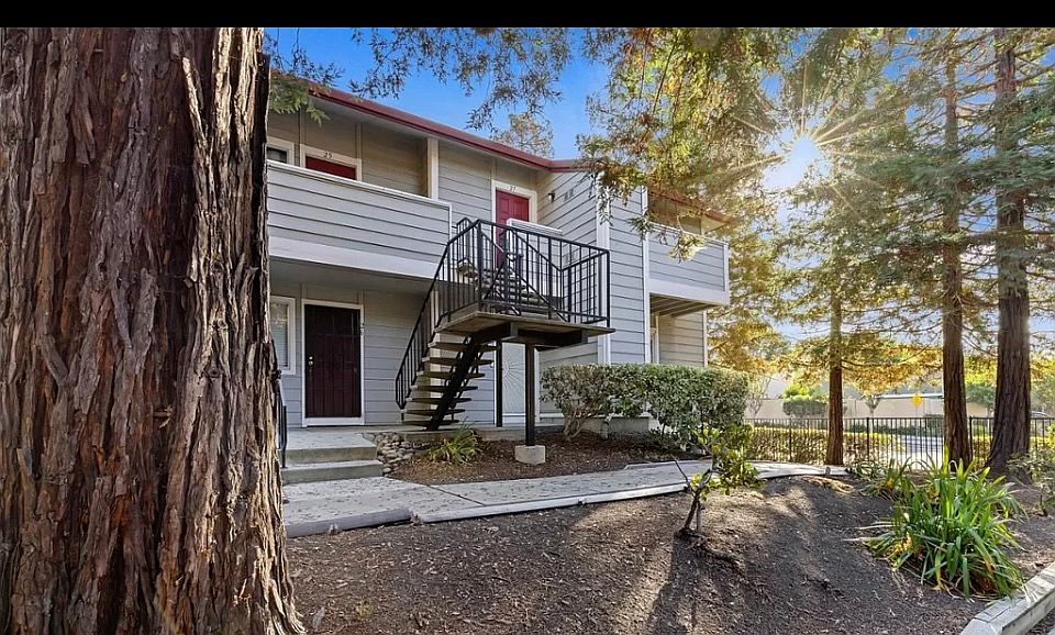 2nd image of 29628 Desert Oak Ct
