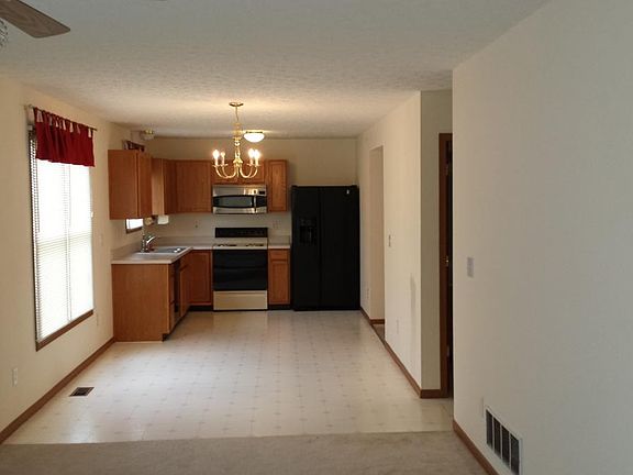 2nd image of 1102 Tarragon Dr