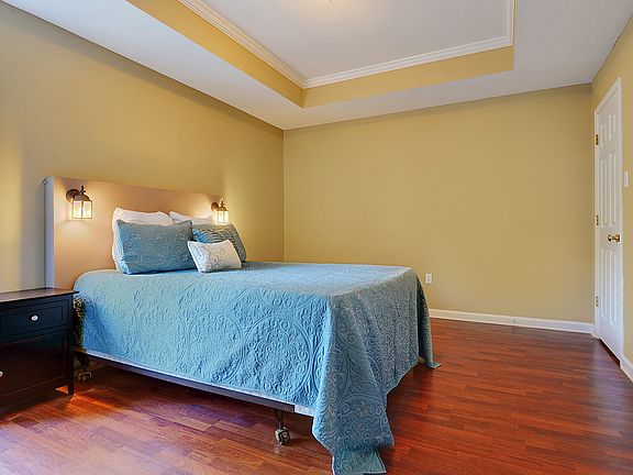 5th image of 30706 Country Club Ln