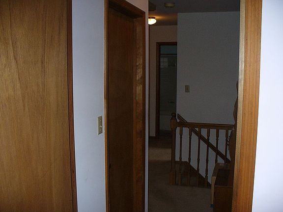 5th image of 89 Creamery Dr
