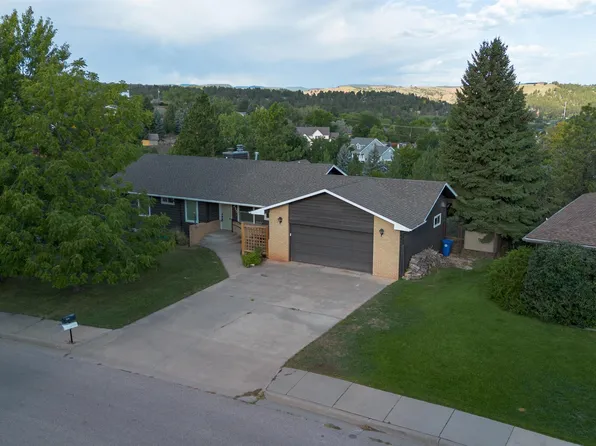 3215 Hogan Ct, Rapid City, SD 57702