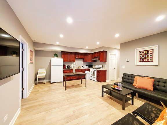 4th image of 2621 S Princeton Ave