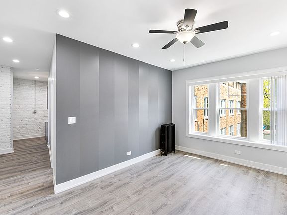 2nd image of 1902 W Morse Ave #6952-3