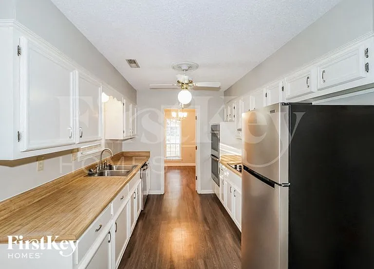7675 Charstone Dr — Photo 7
