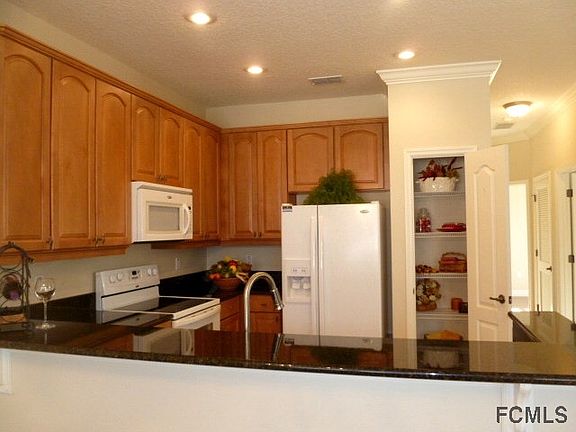 4th image of 190 Riverview Bnd S Unit 1021