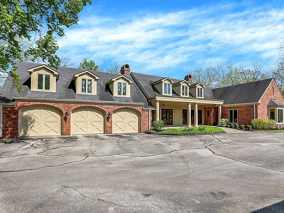 2nd image of 8602 Frontgate Ln