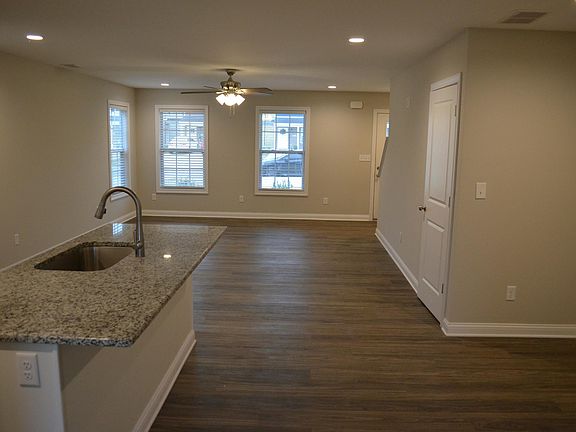 5th image of 4009 Ruby Rose Rd
