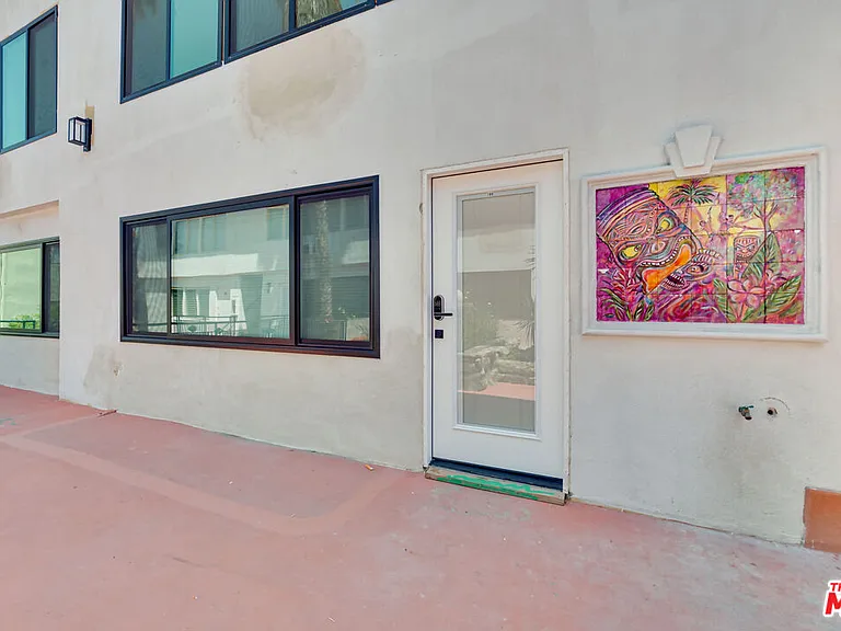 928 N San Vicente Blvd #108 — Photo 8