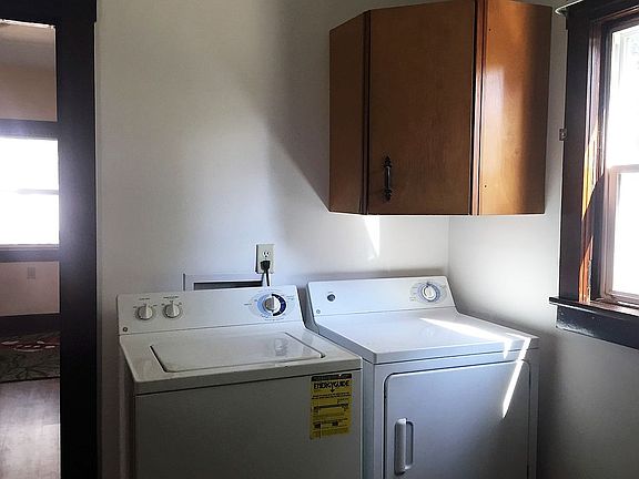 4th image of 601 W Pearl St
