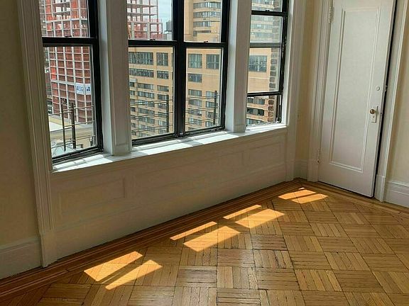 4th image of 220 W 98th St APT 10J