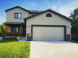 9161 Leighton Ave, Lincoln, NE 68507