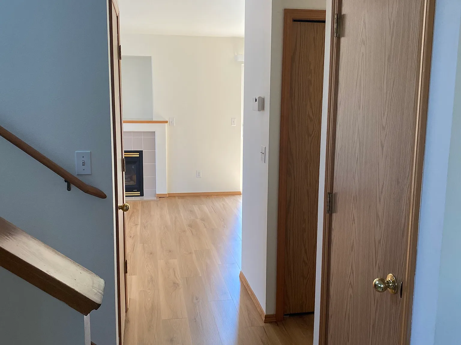 3 bed, 2.5 bath, 1256 sqft, $2,595 — Photo 2