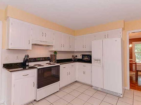 4th image of 4412 Wellesley Ct