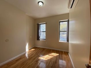292 Broadway #3A, Brooklyn, NY 11211