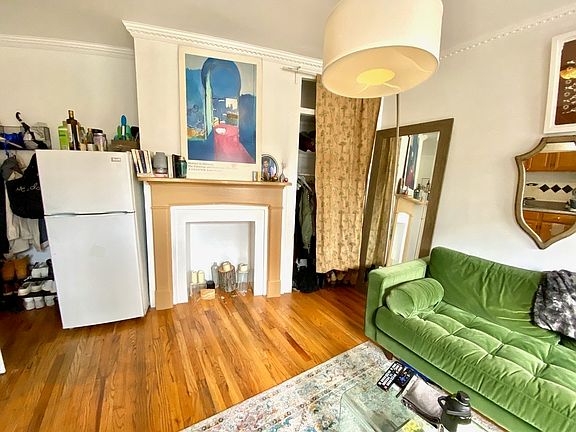3rd image of 257 Powers St #2RB