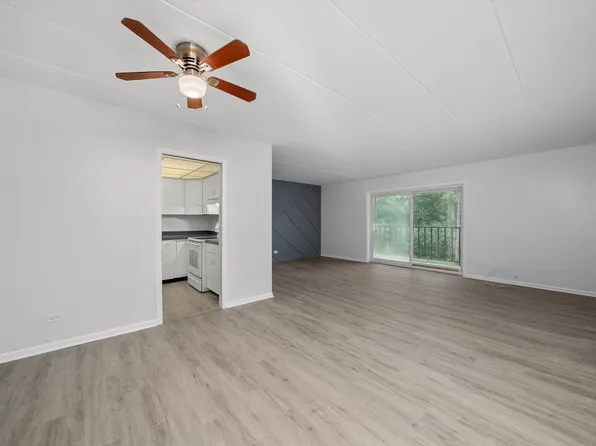 2807 Willow Rd APT 103, Homewood, IL 60430