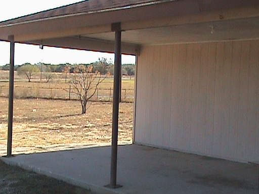 4th image of 134 Whispering Oaks Dr