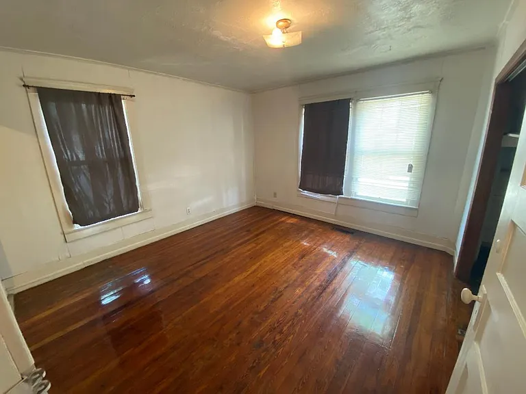 1927 Highland Ave #1927 — Photo 4
