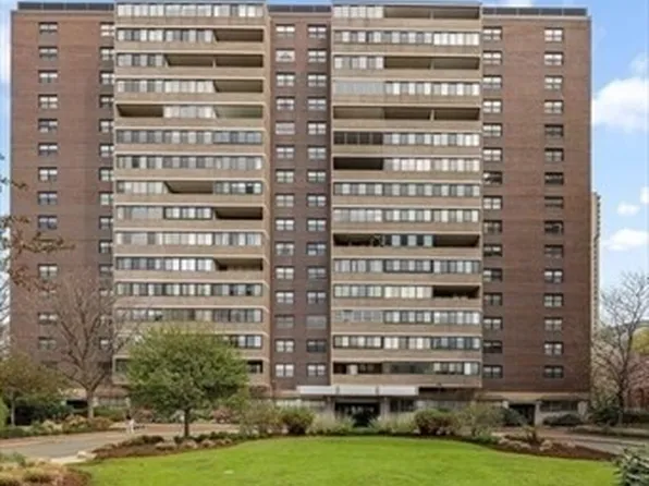 9 Hawthorne Pl APT 9A, Boston, MA 02114