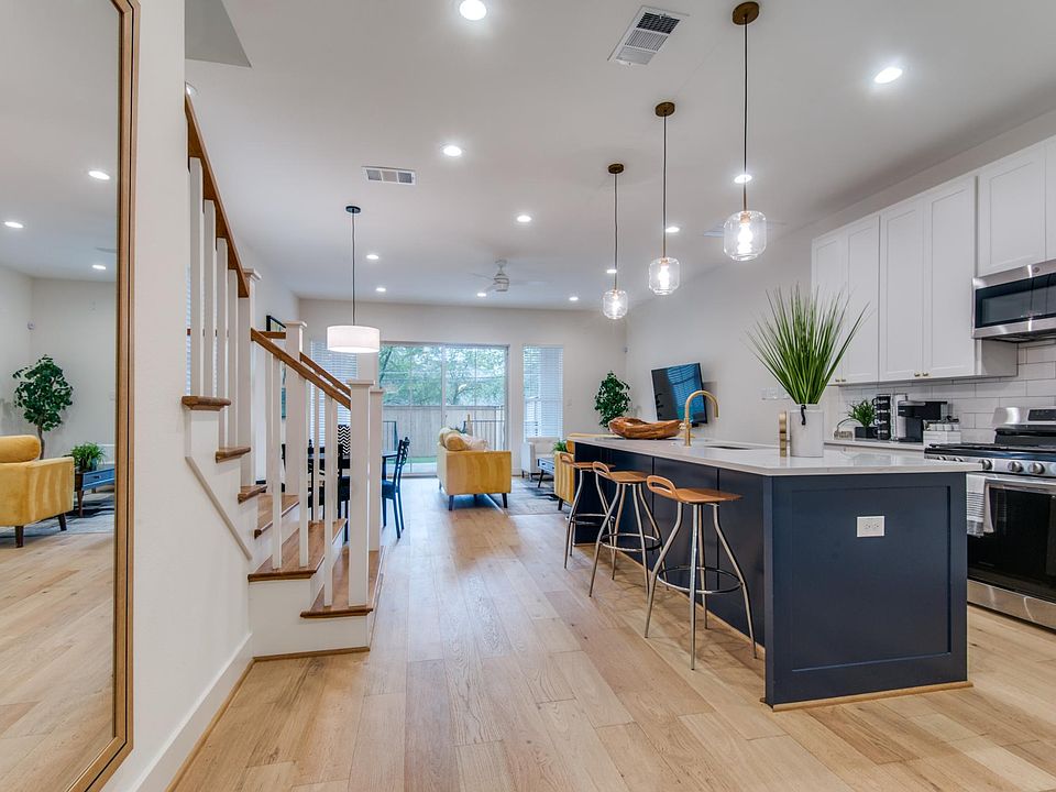 Open Kitchen