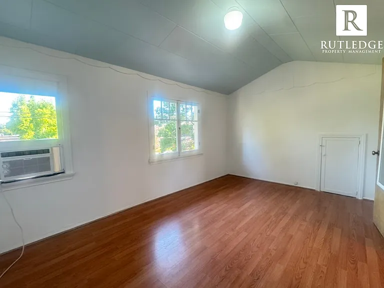 10 Willamette Ave #2 — Photo 14