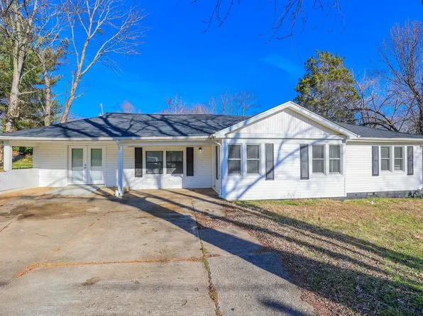 522 W 12th St, Benton, KY 42025