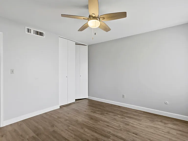 745 F St #2 — Photo 11