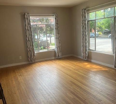 2nd image of 1516-1518 28th St #1