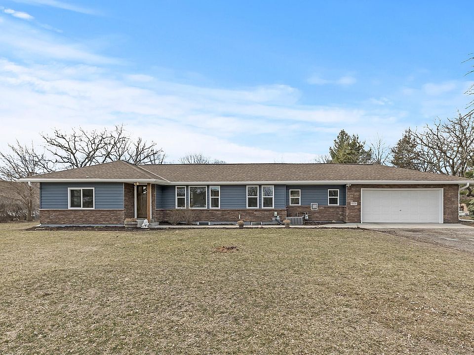 9536 Flintwood St Nw, Coon Rapids, Mn 55433 