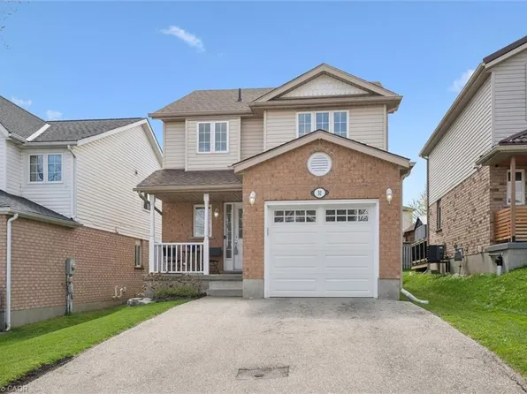 31 Tisdale Ct, Kitchener, ON N2A 4H5