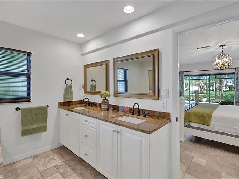 9940 Treasure Cay Ln — Photo 14