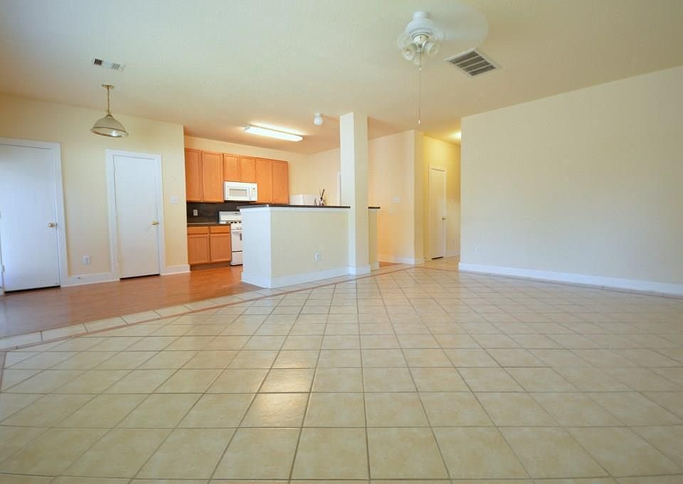 1st image of 10671 Cobblecreek Way