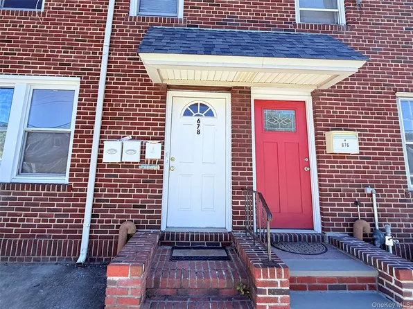 678 Willis Ave APT 2, Williston Park, NY 11596