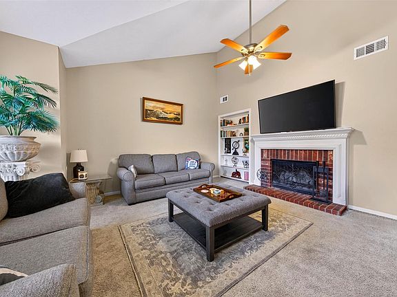 3rd image of 15127 Hillside Park Way