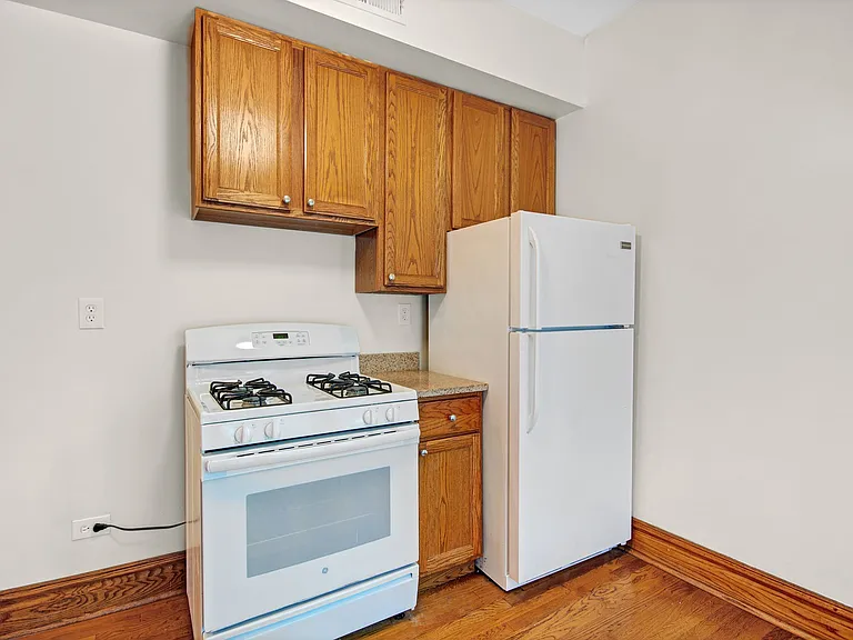 3600 N Hermitage Ave #2 — Photo 11